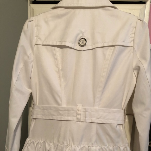 Express White Ruffle Trench - Picture 8 of 9